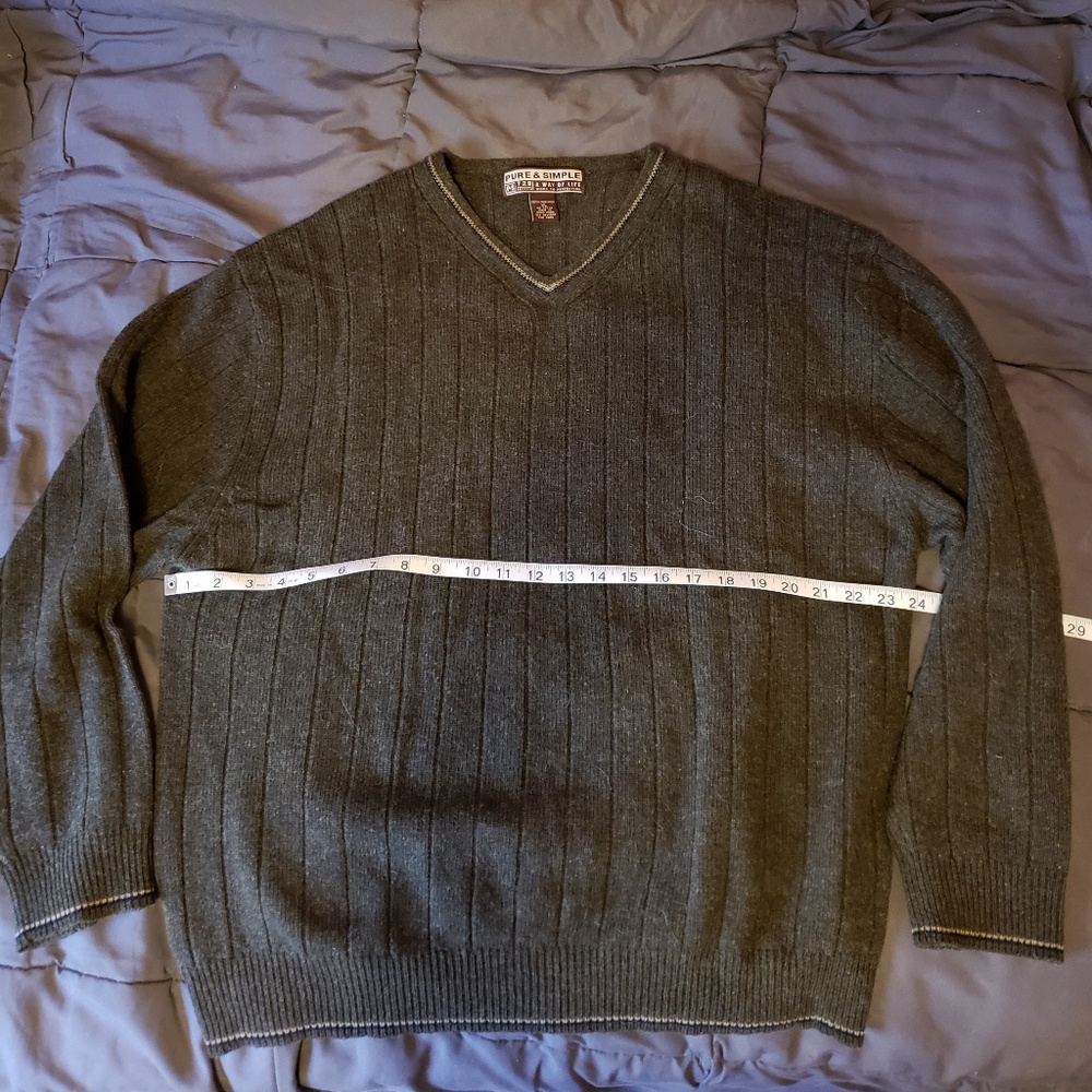 NWOT Men's XL Pure & Simple lambswool V-neck